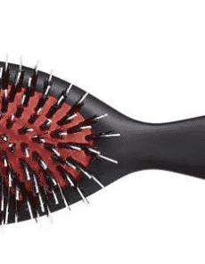 Coiffeur marcapar Chambéry : quel type de brosse choisir selon votre nature de cheveux ?